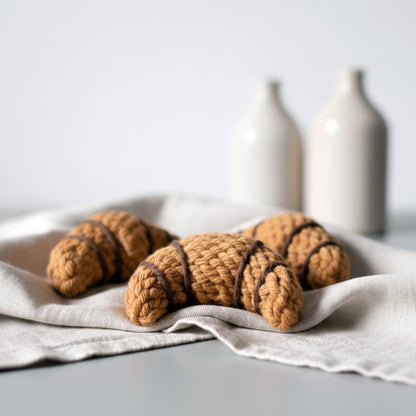 Hundespielzeug Chrissy Croissant