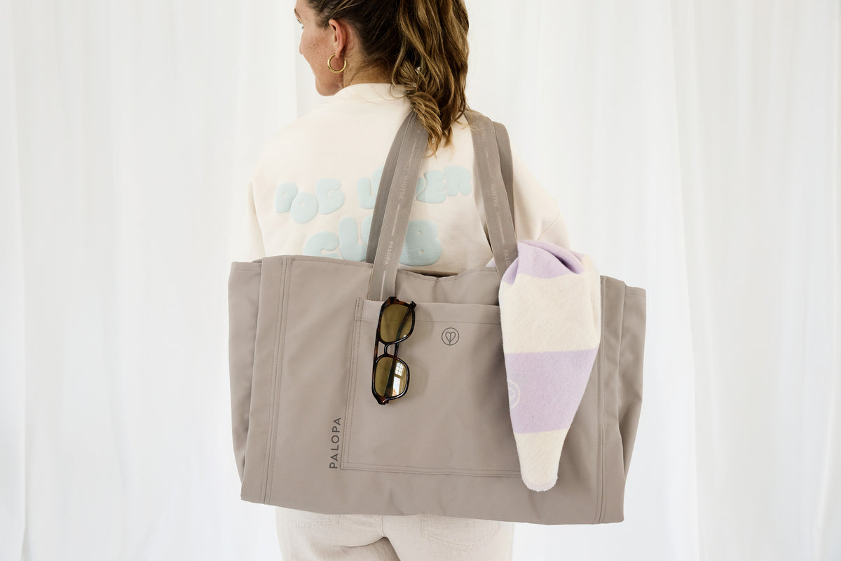 PALOPA Hundemattentasche Nobo Coated Taupe – Anwendung im Alltag