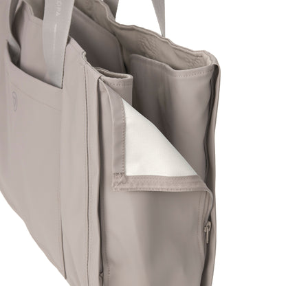 PALOPA Hundemattentasche Nobo Coated Taupe – als Hundematte ausgeklappt