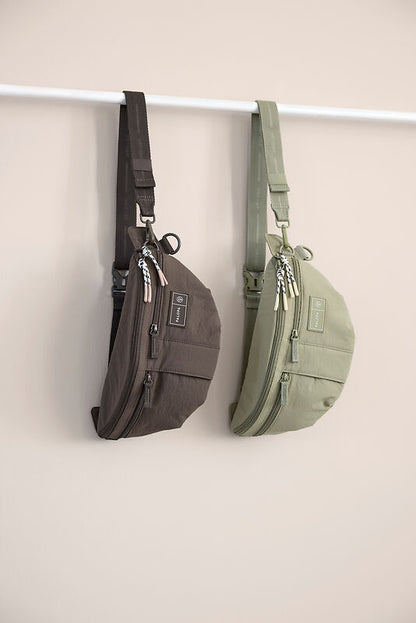 Leckerlitasche Emma Crinkled Pale Olive