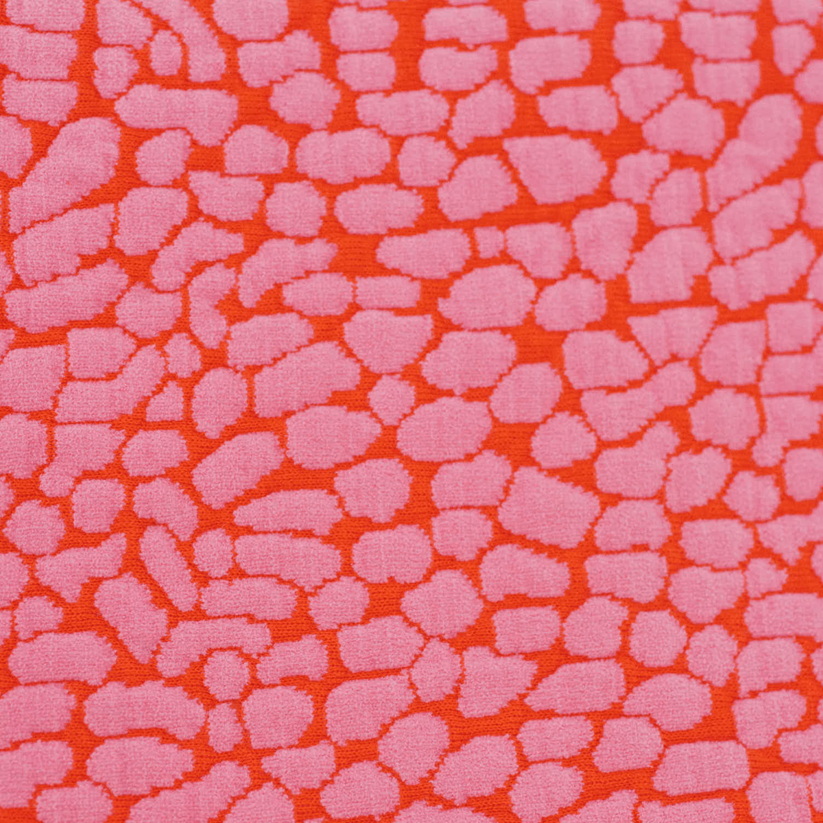lumiies Studio Blanket Pink Lava – Chenille-Wolkenstruktur