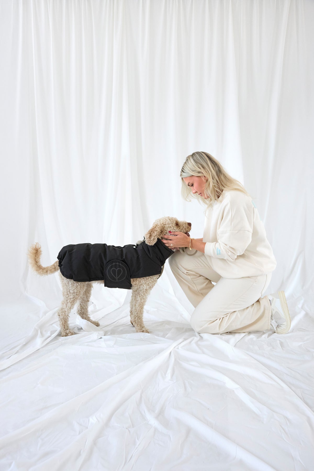 PALOPA Hundewintermantel Nolia Kurz Schwarz – Produktansicht 12